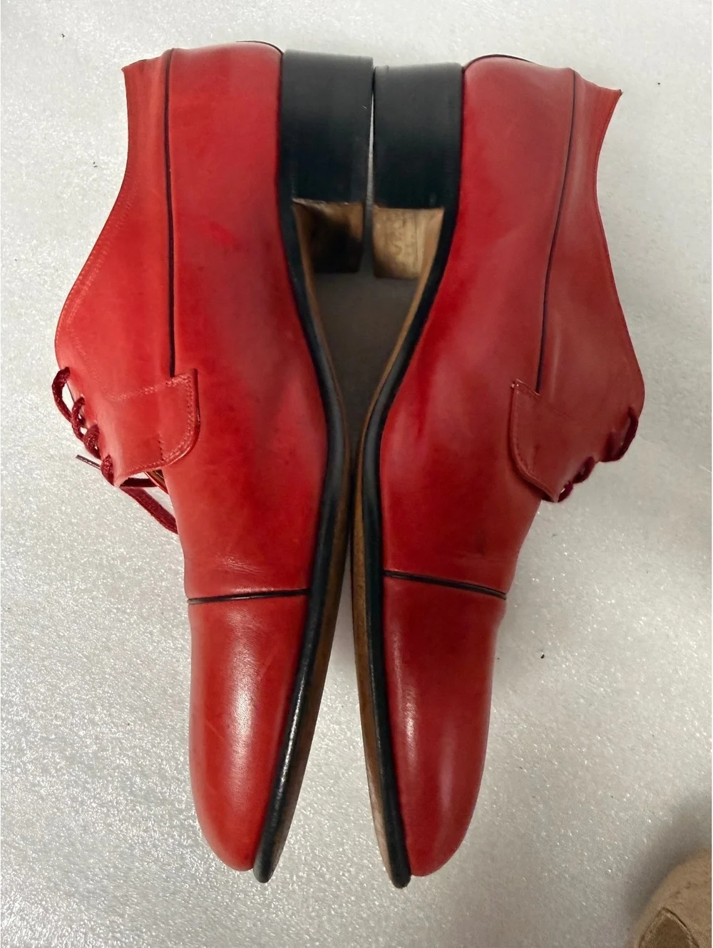 Vintage Mario Cerutti Red Leather Lace-Up Shoes Made in Italy Size 8